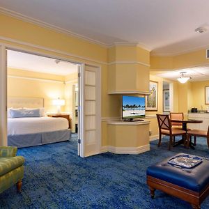 Executive One-Bedroom King Suite
